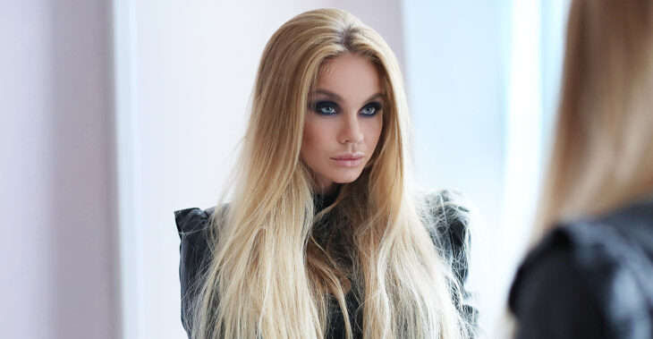 Magia Balayage: Descoperă Secretul Strălucirii Naturale și a Dimensiunii în Vopsirea Părului