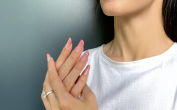 Nail art personalizat – când unghiile devin o formă de expresie